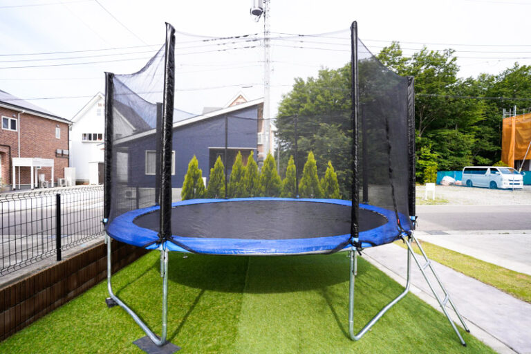 Trampoline